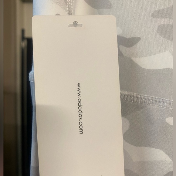 ‼️CAMO WORKOUT LEGGINGS‼️ - Picture 5 of 6